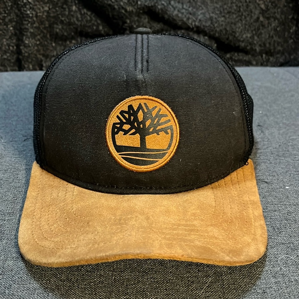 Timberland black/tan logo snapback